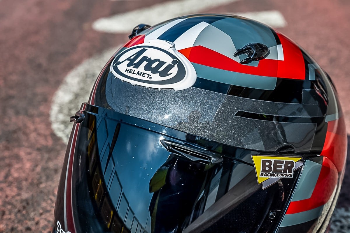 PROVA Casco Arai Quantic
