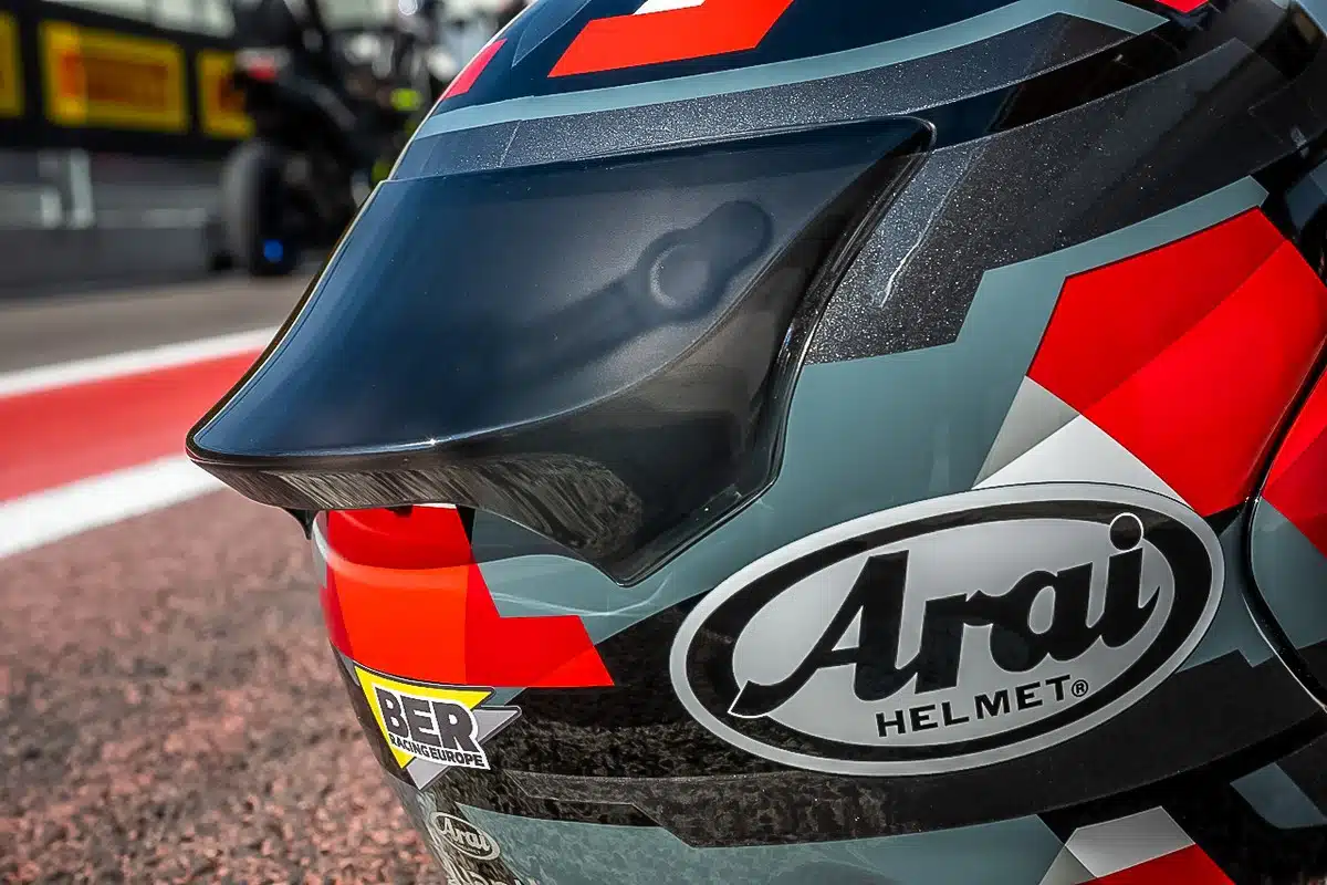 PROVA Casco Arai Quantic