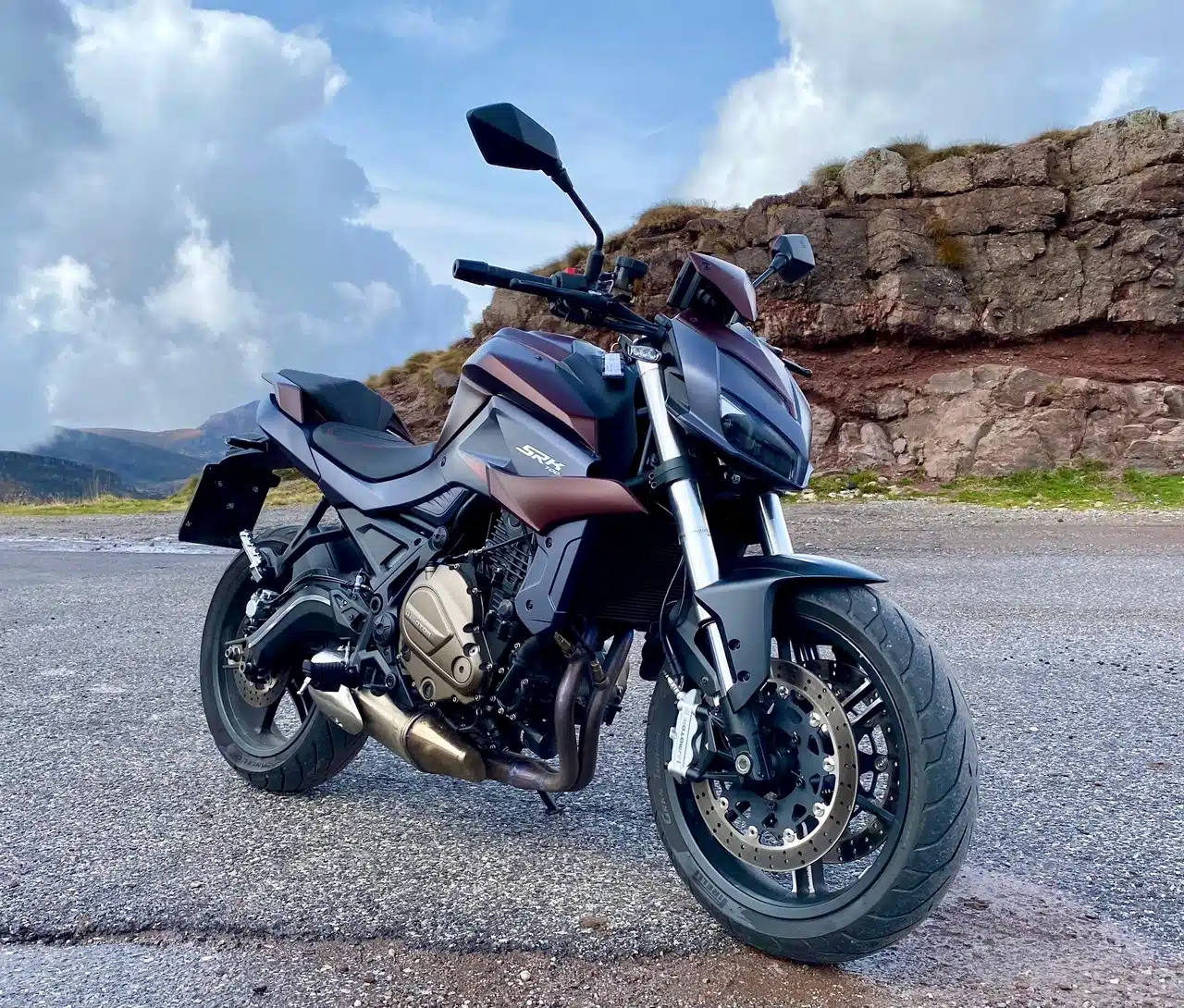 QJ MOTOR SRK 700 2024 - PROVA SU STRADA