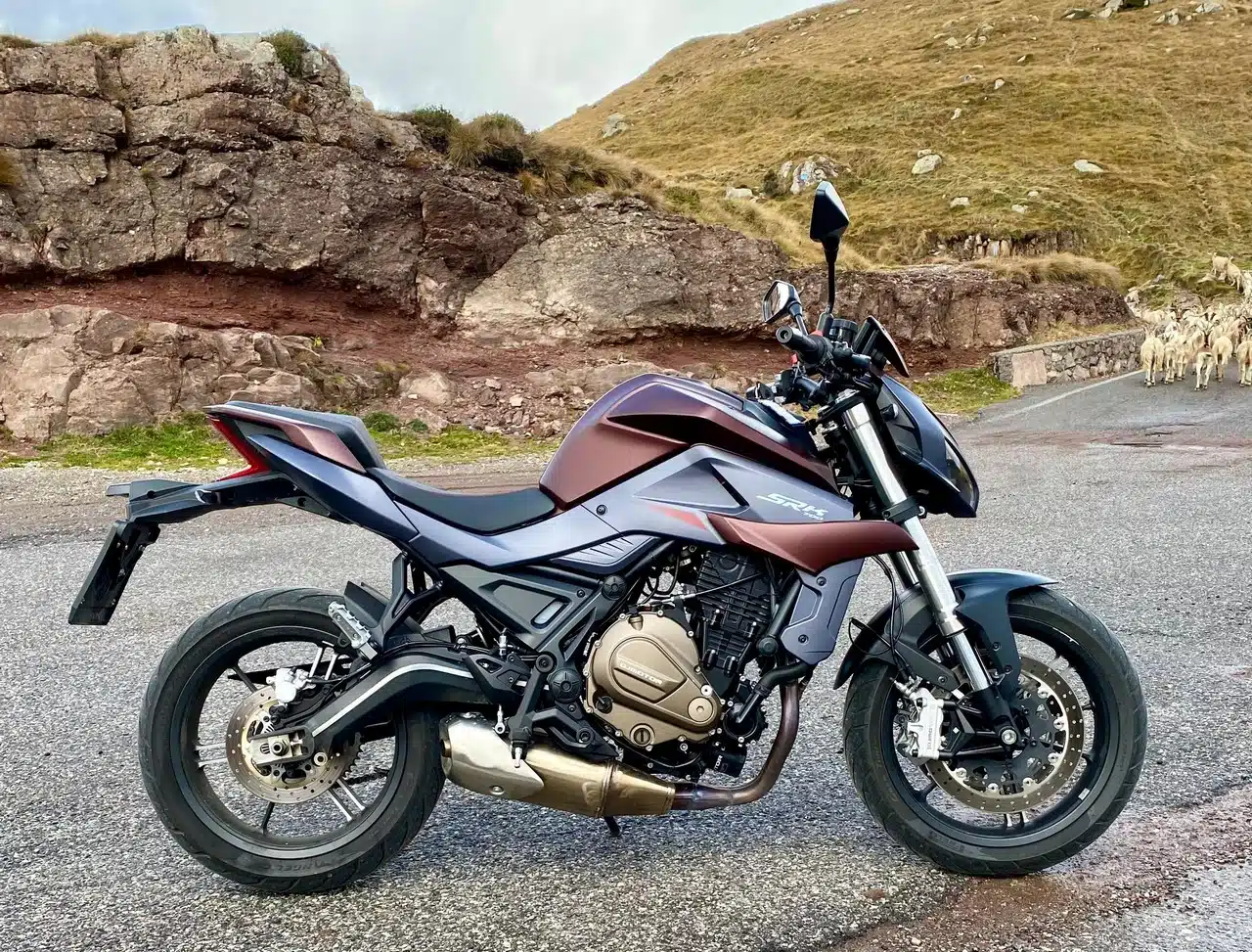 QJ MOTOR SRK 700 2024 - PROVA SU STRADA