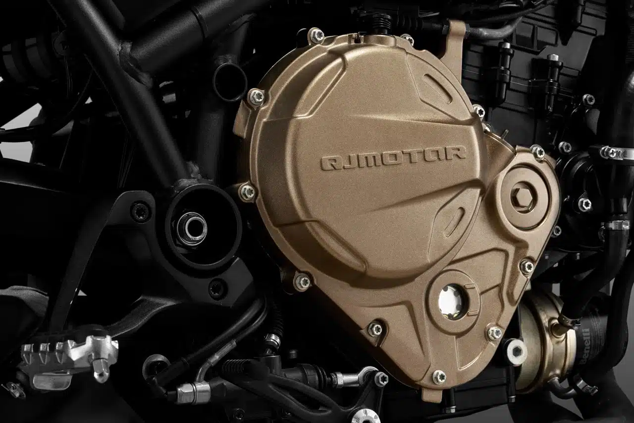 QJ Motor SRK 900 2025 - Foto ufficiali