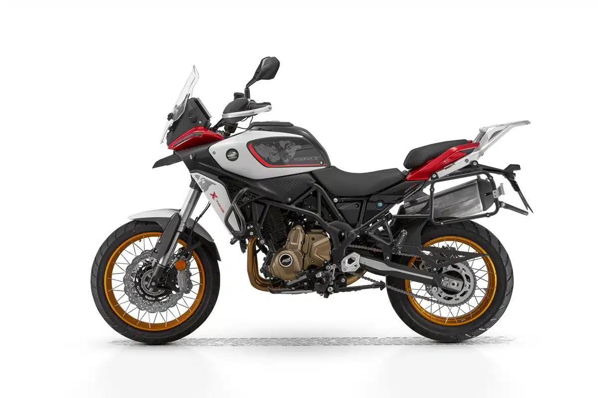 QJ Motor SRT 700 S e SRT 700 SX 