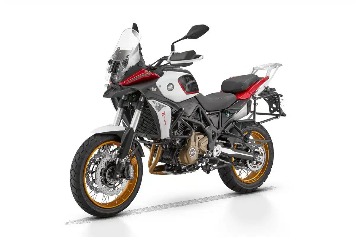 QJ Motor SRT 700 S e SRT 700 SX 