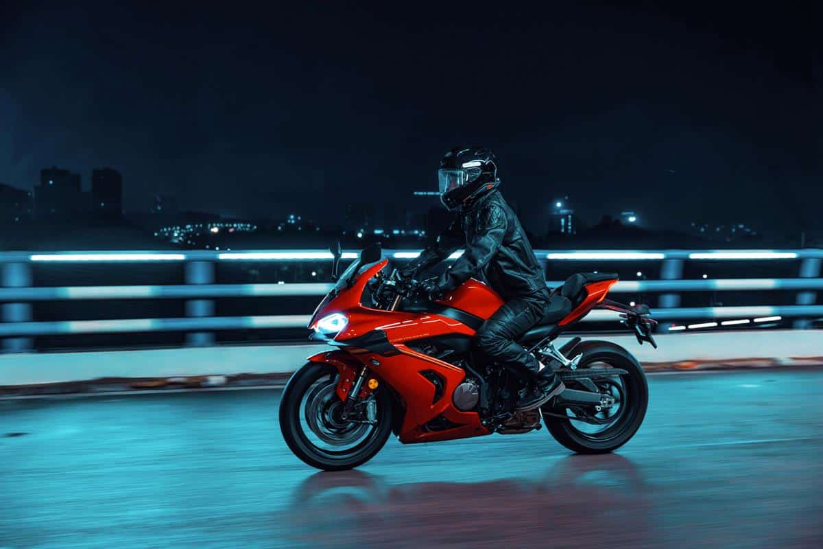 QJ SRK 800 RR 2025