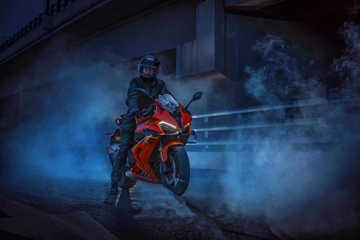 QJ SRK 800 RR 2025