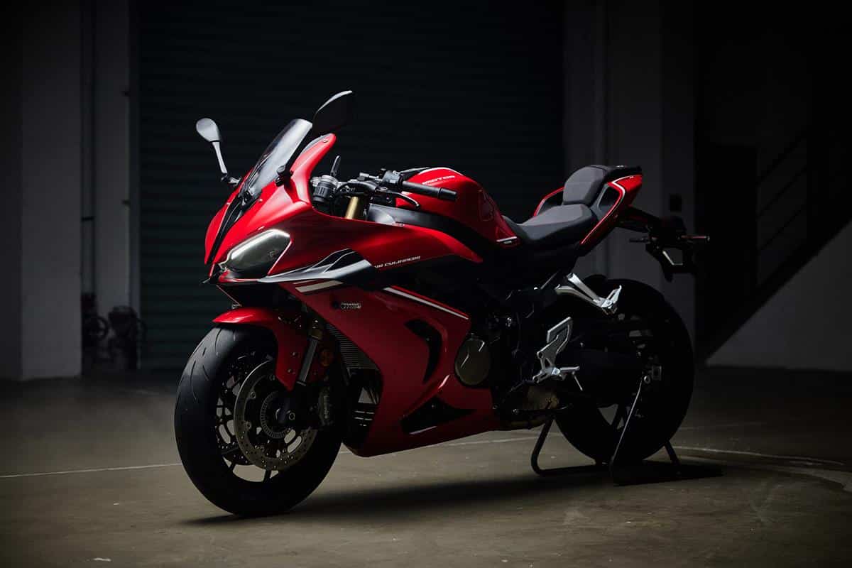 QJ SRK 800 RR 2025
