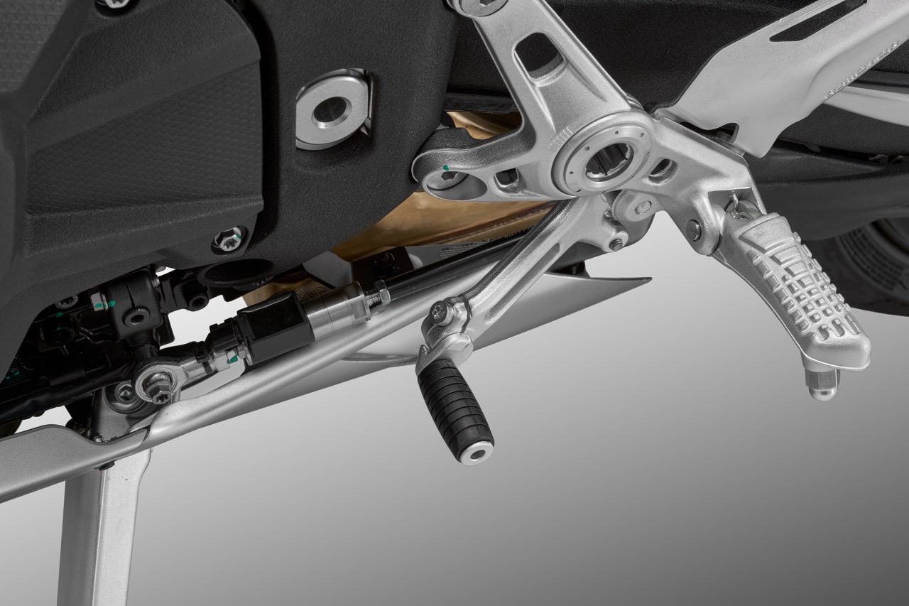 QJMotor SRK921RR - Foto ufficiali