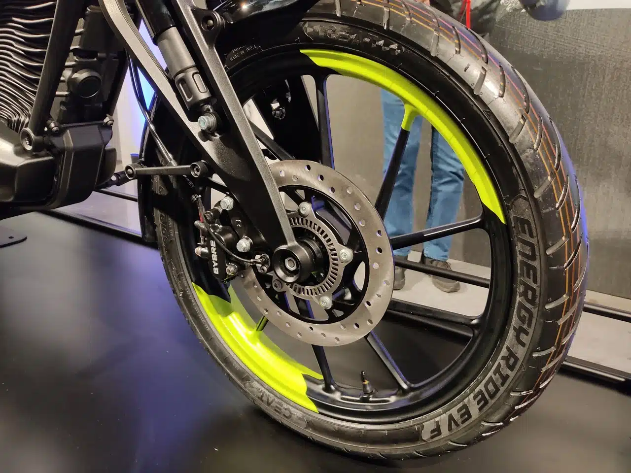 Royal Enfield Flying Flea C6 - Foto live Milano