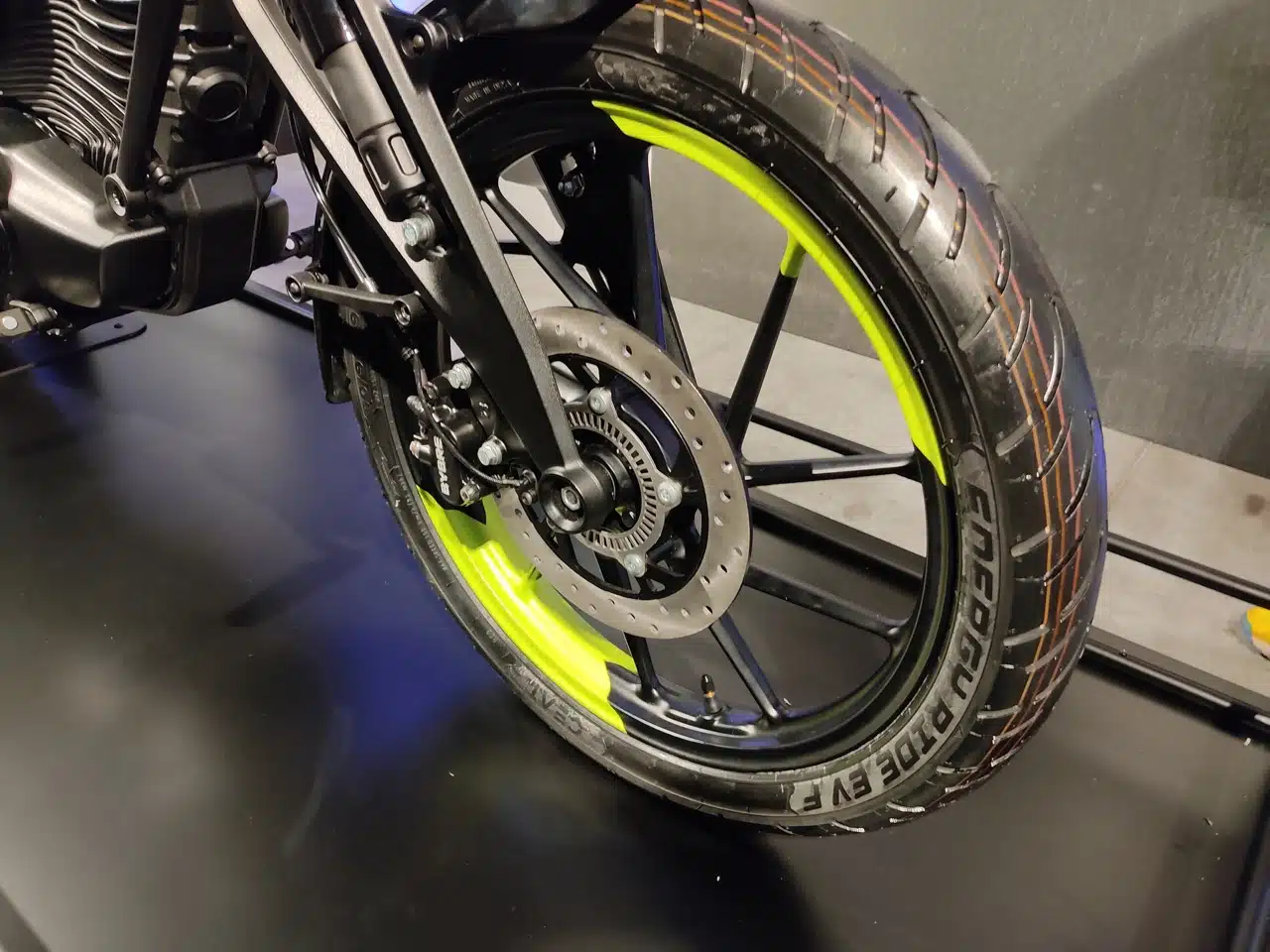 Royal Enfield Flying Flea C6 - Foto live Milano