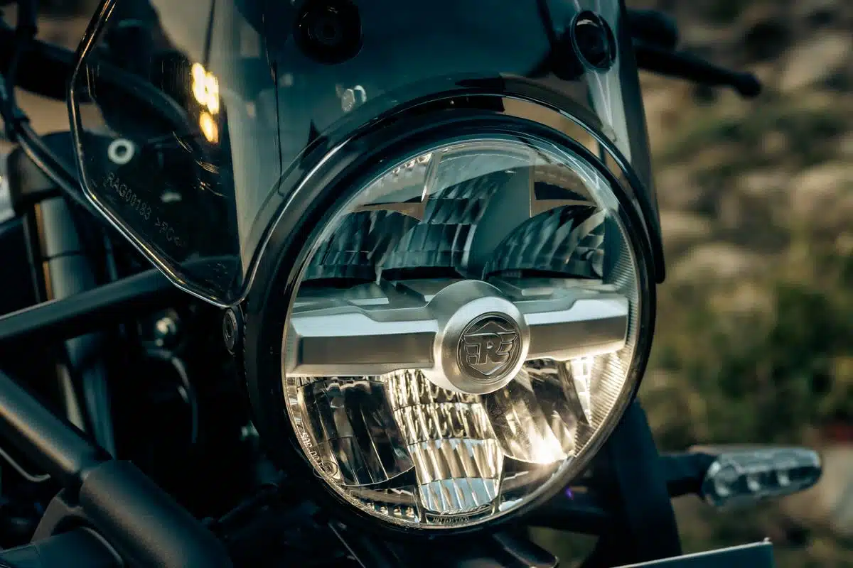 Royal Enfield Himalayan 2024