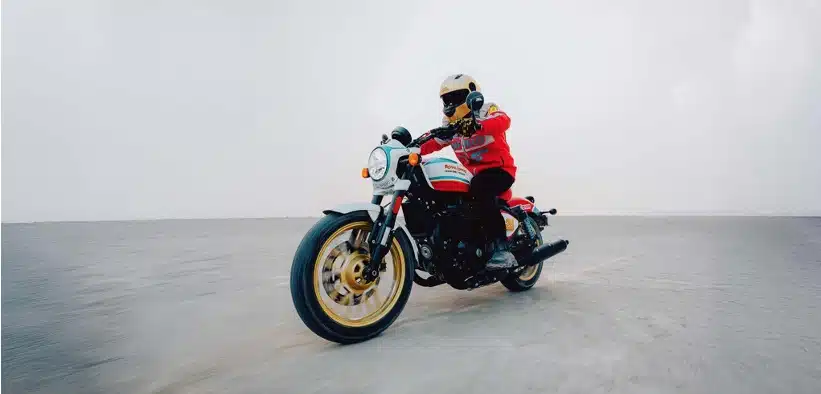 Royal Enfield Shotgun 650 ICON