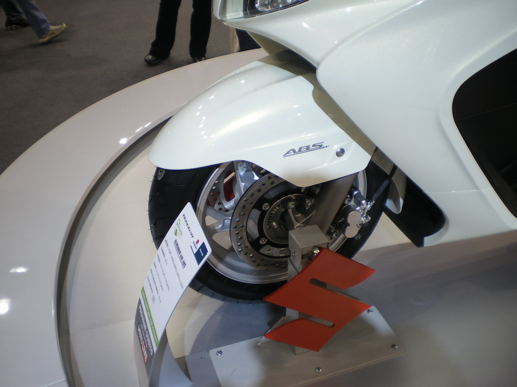 Suzuki Burgman 400 ABS - EICMA 2010