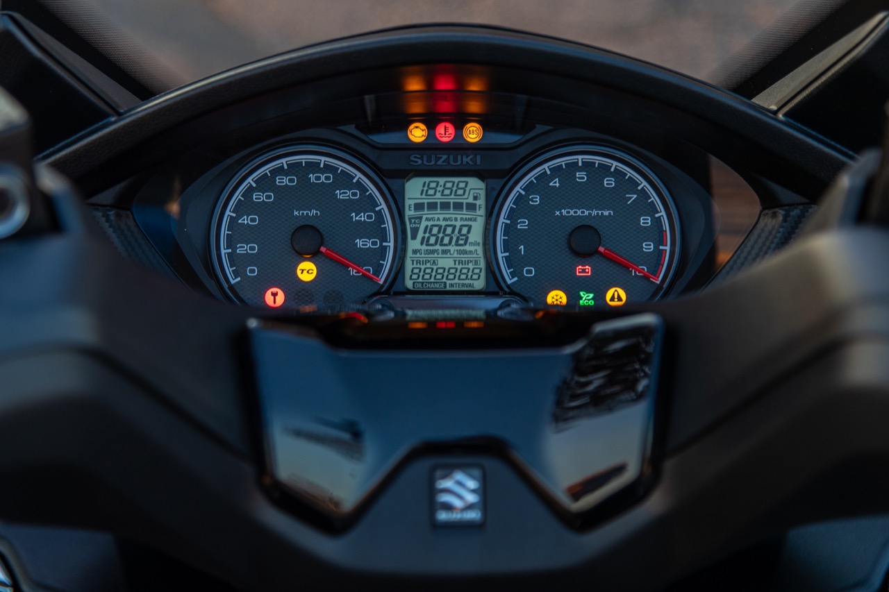 Suzuki Burgman 400 - foto Modelo Año 2022