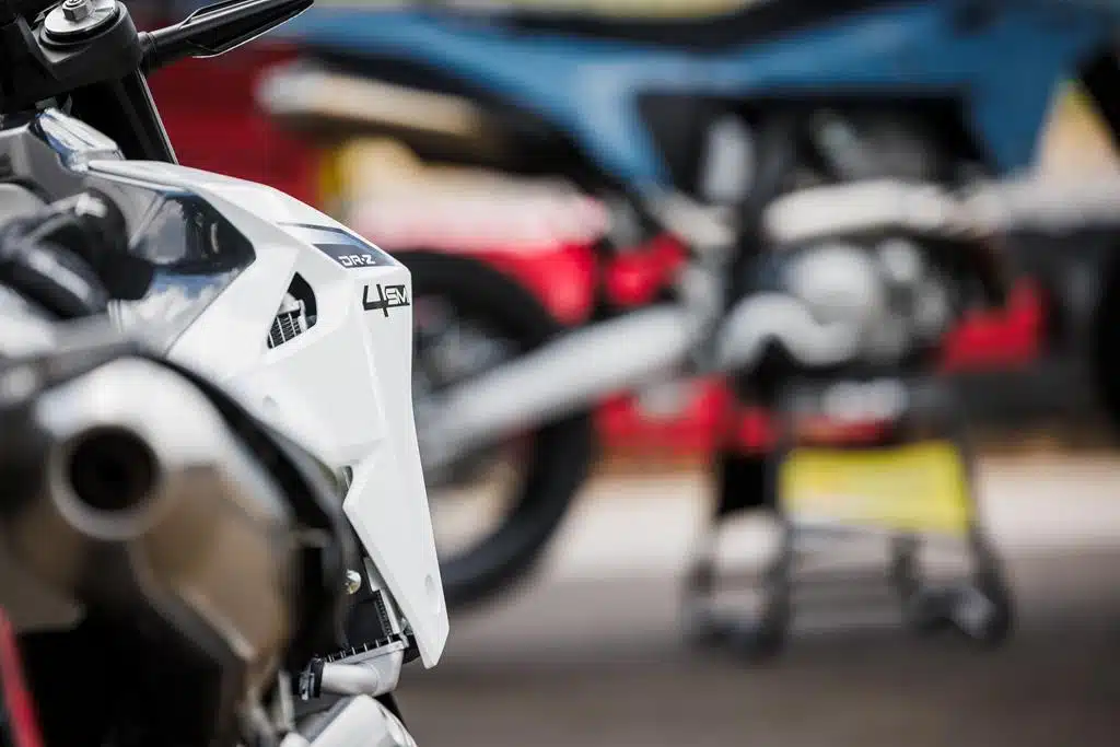 Suzuki DR-Z4S e DR-Z4SM 2025