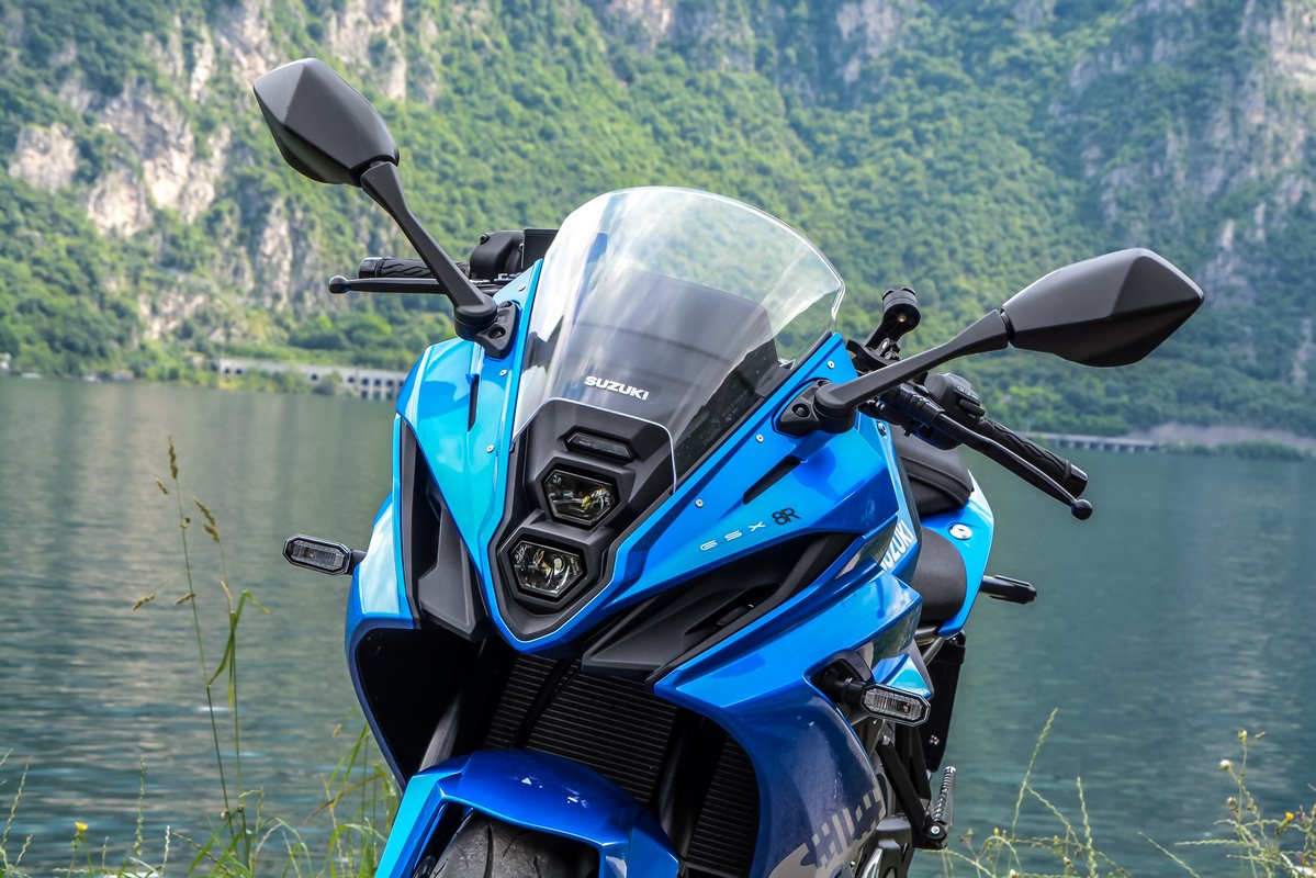 Suzuki GSX-8R - prova strada