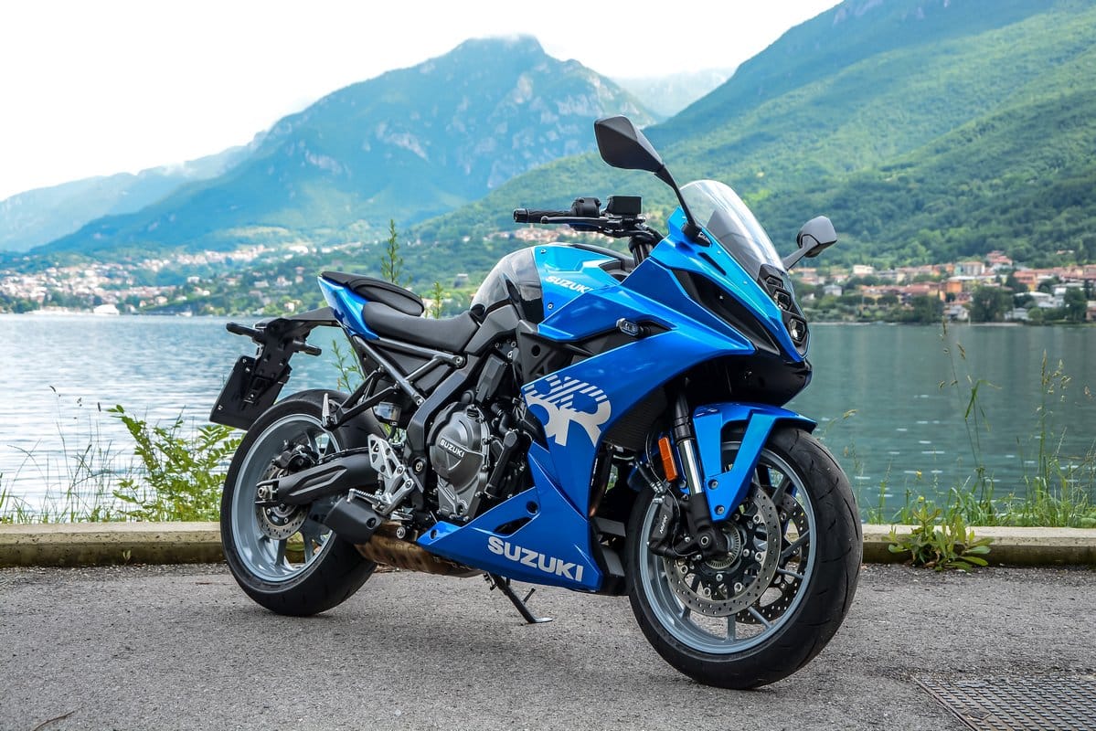 Suzuki GSX-8R - prova strada