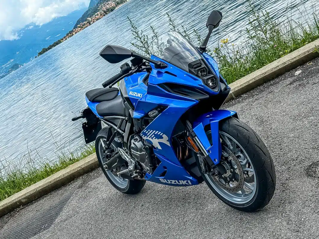 Suzuki GSX-8R - prova strada