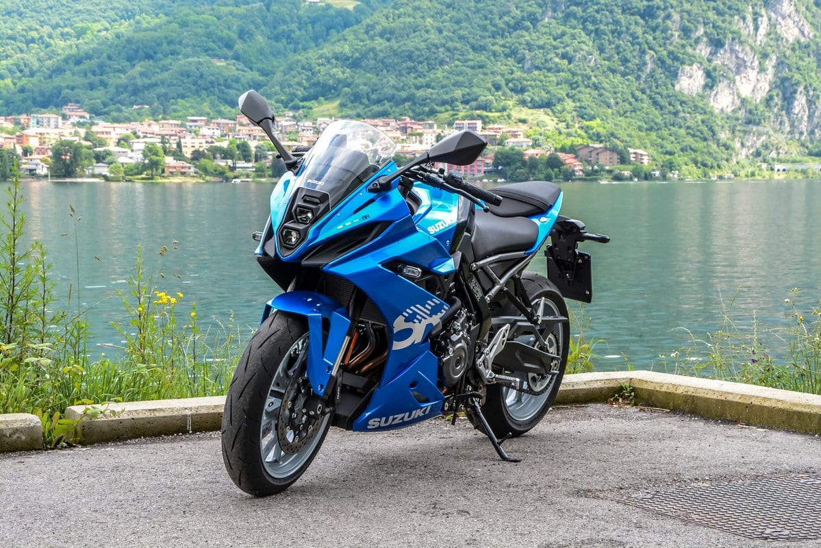 Suzuki GSX-8R - prova strada