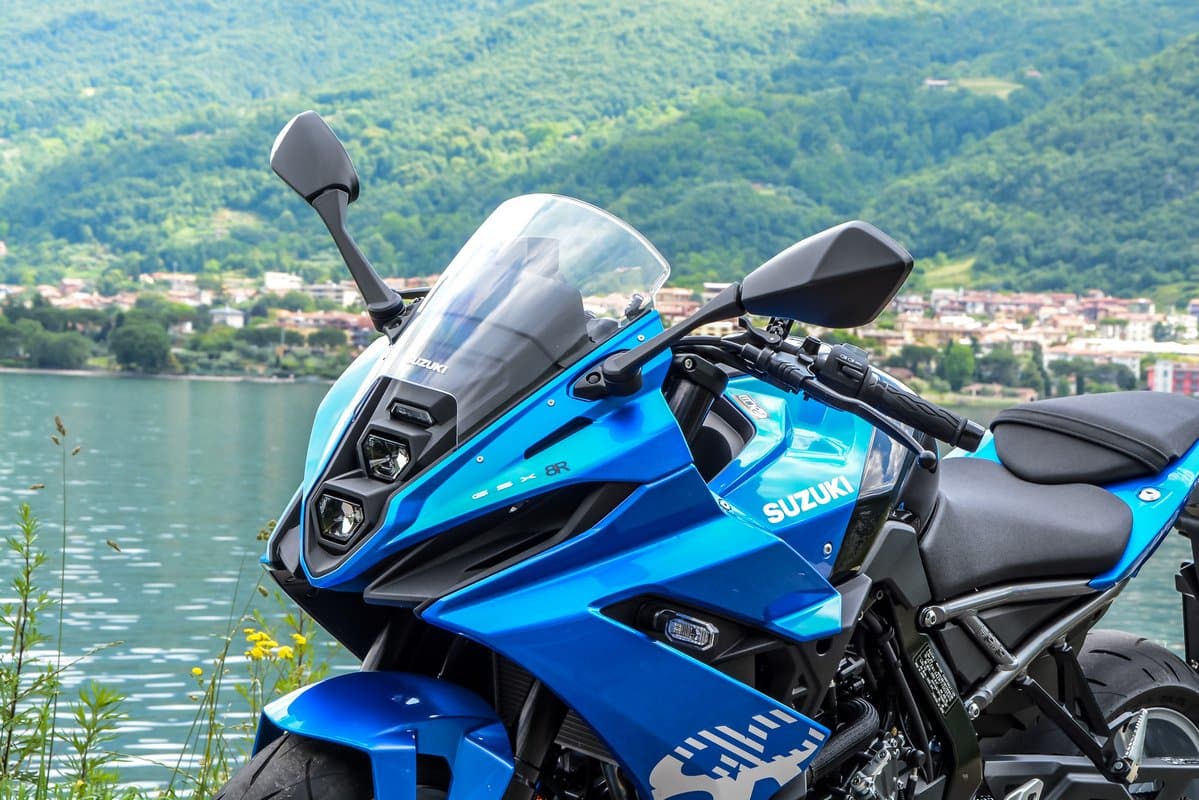 Suzuki GSX-8R - prova strada