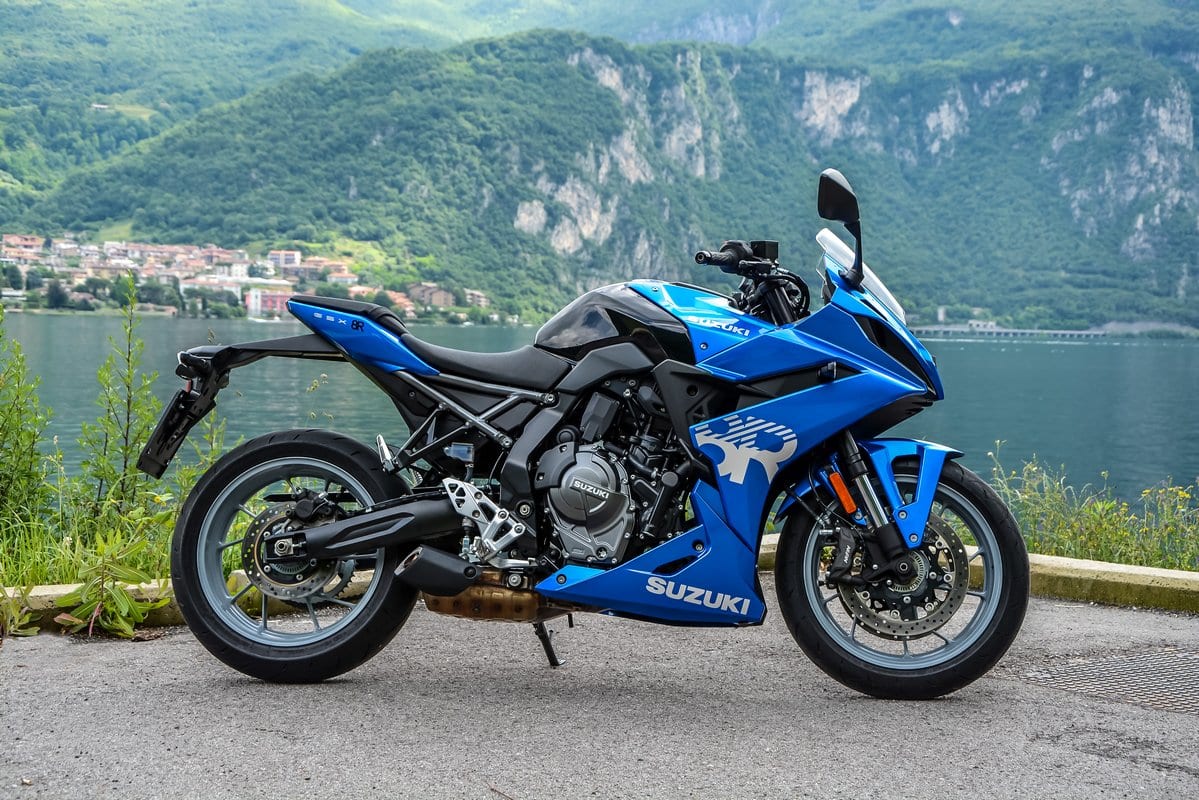 Suzuki GSX-8R - prova strada