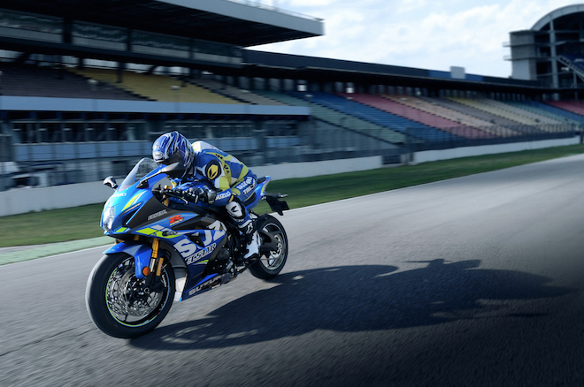 Suzuki GSX-R 2018 - nuova colorazione blu MotoGP