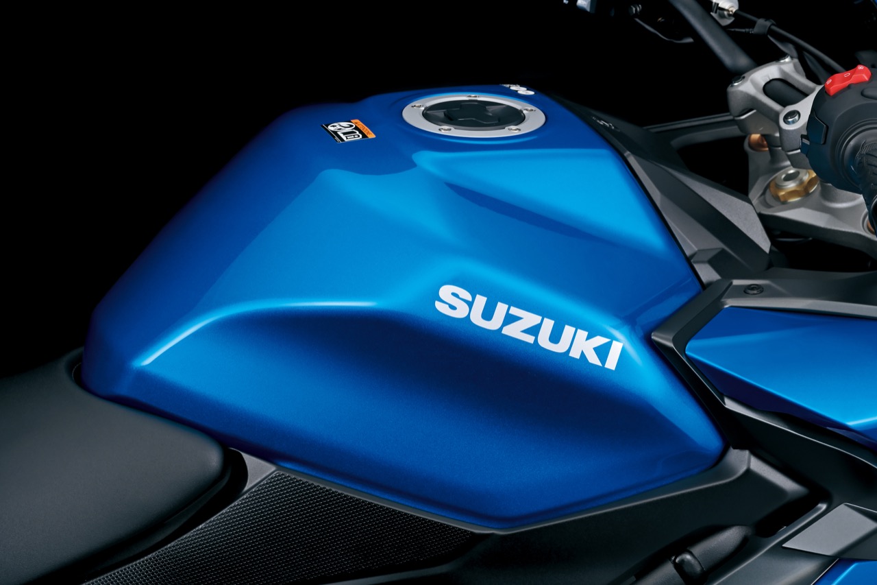 Suzuki GSX-S1000GT - foto  