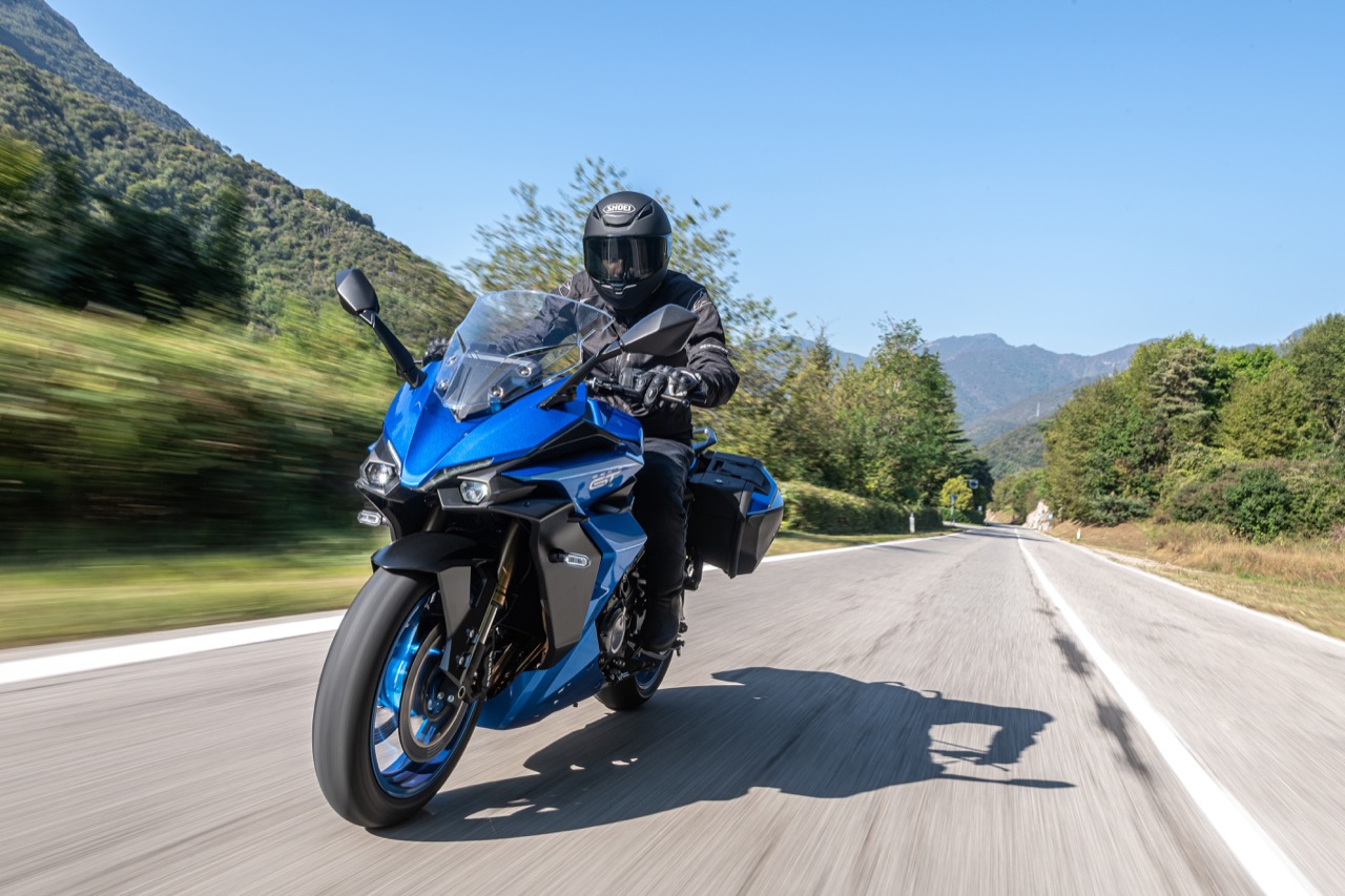 Suzuki GSX-S1000GT - nuove foto 