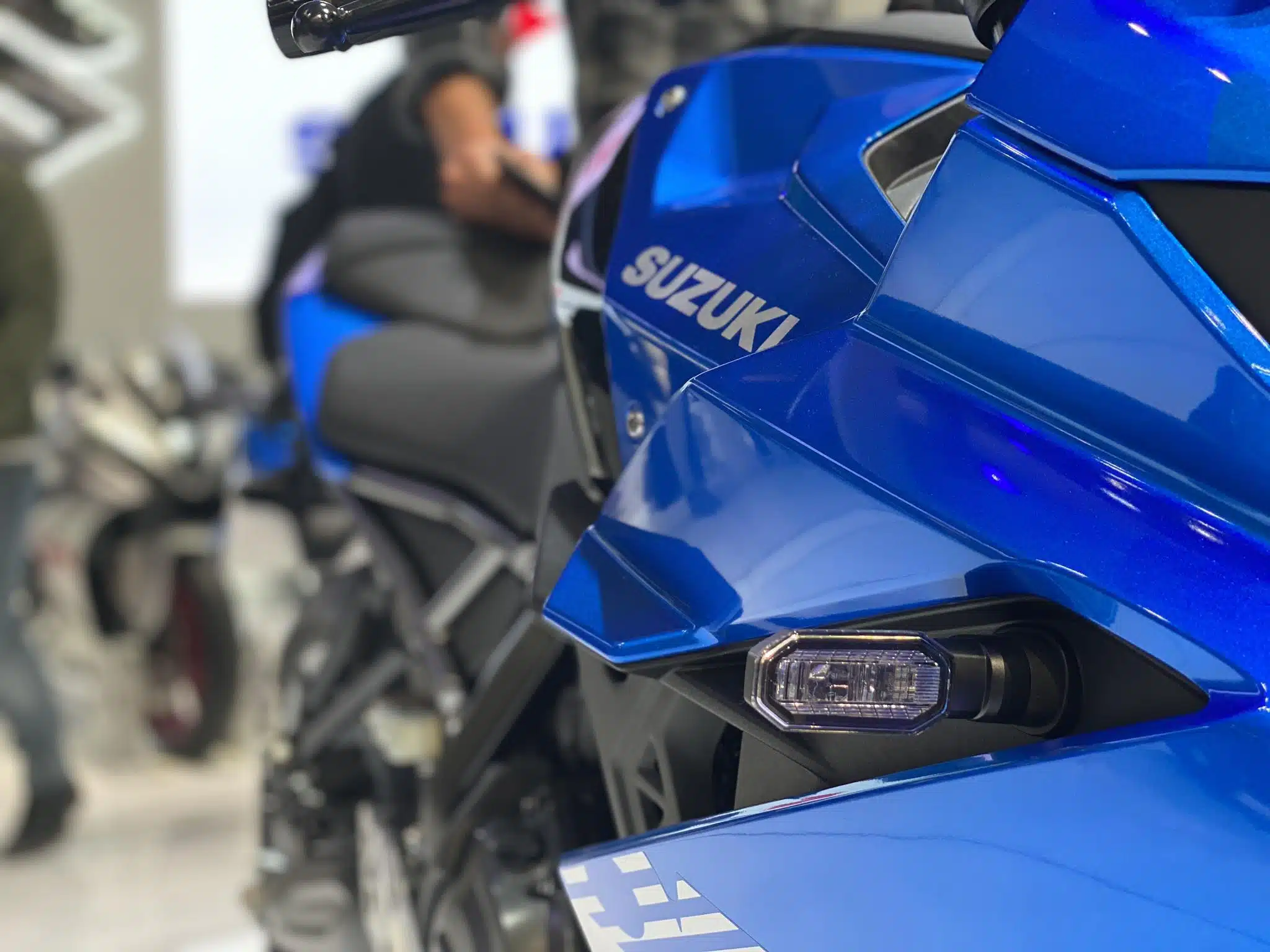 Suzuki GSX-S1000GX e GSX-8R - EICMA 2023