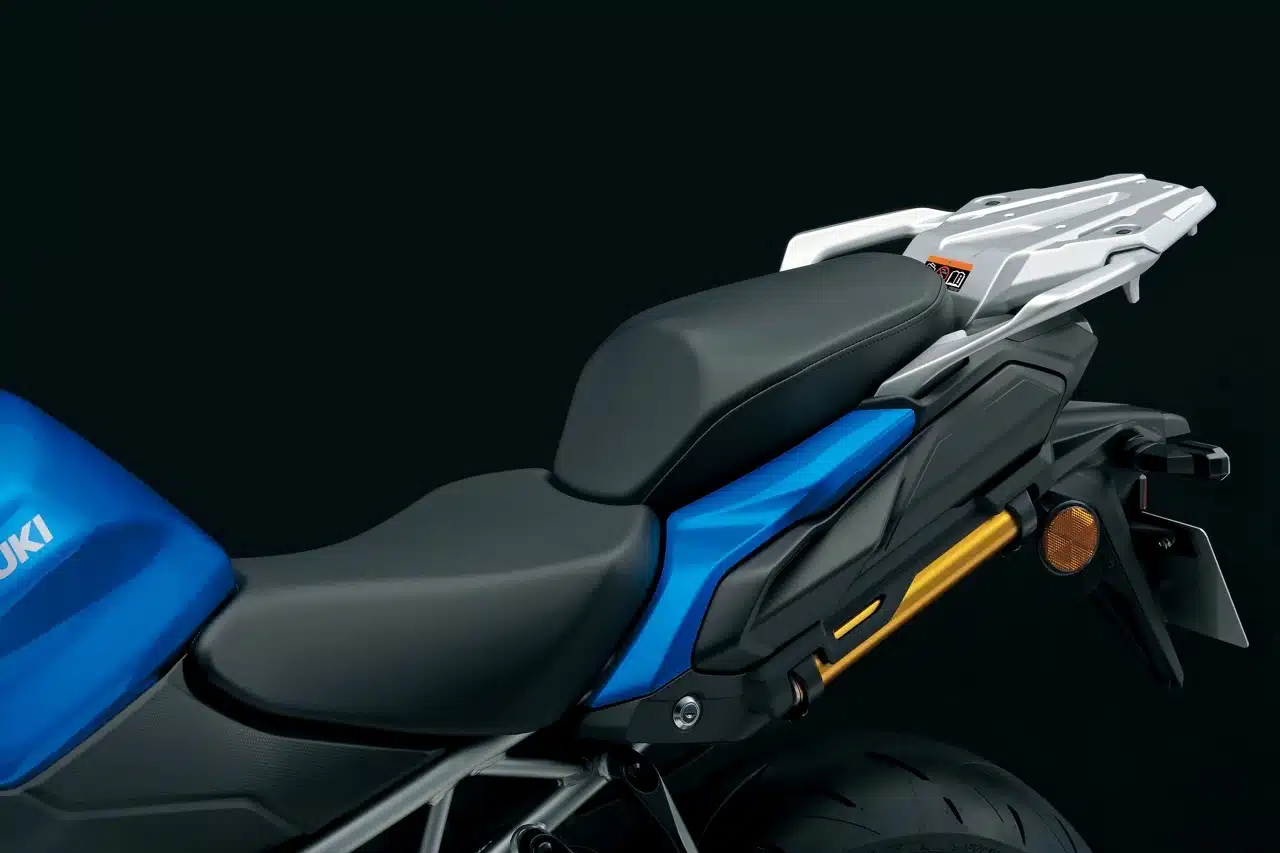 Suzuki GSX-S1000GX e GSX-8R - Foto ufficiali