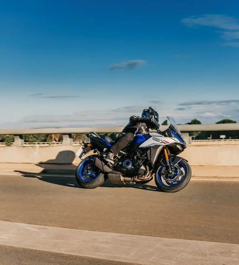 Suzuki GSX-S1000GX e GSX-8R - Premiere Show