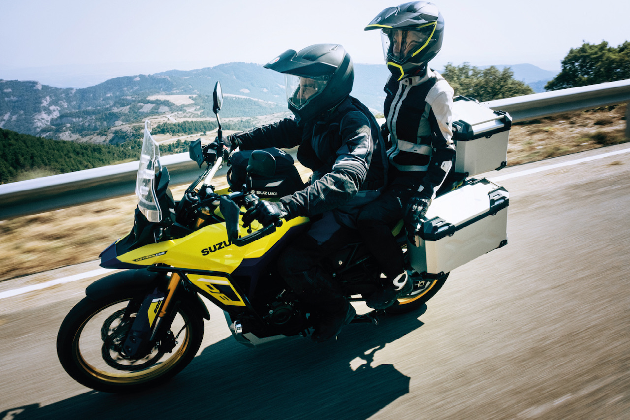 Suzuki V-Strom 800DE - foto 