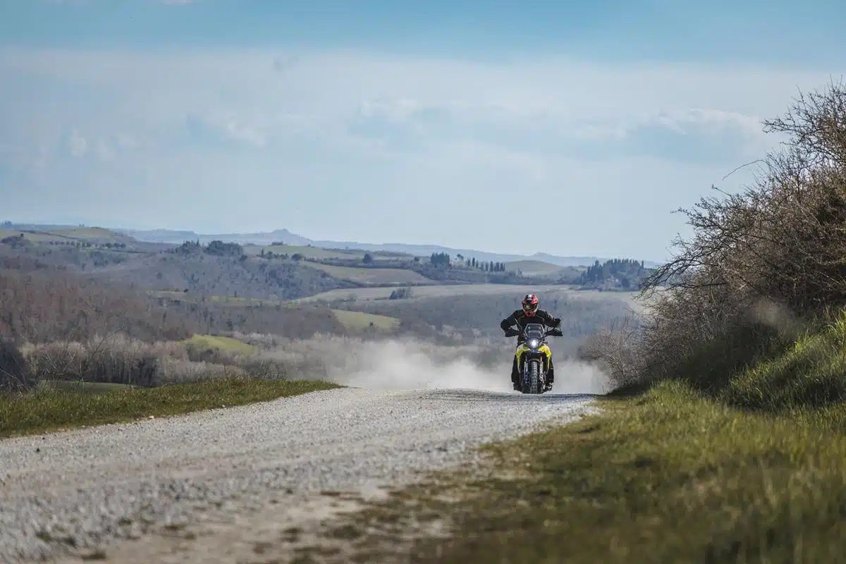 Suzuki V-Strom 800DE - Strade Bianche 2025
