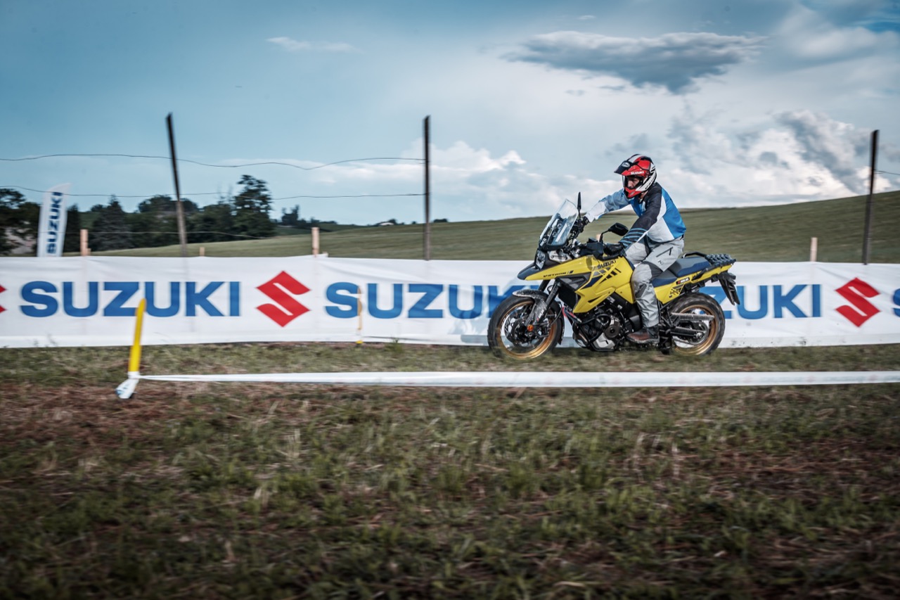 Suzuki V-Strom Academy 2020 - foto  