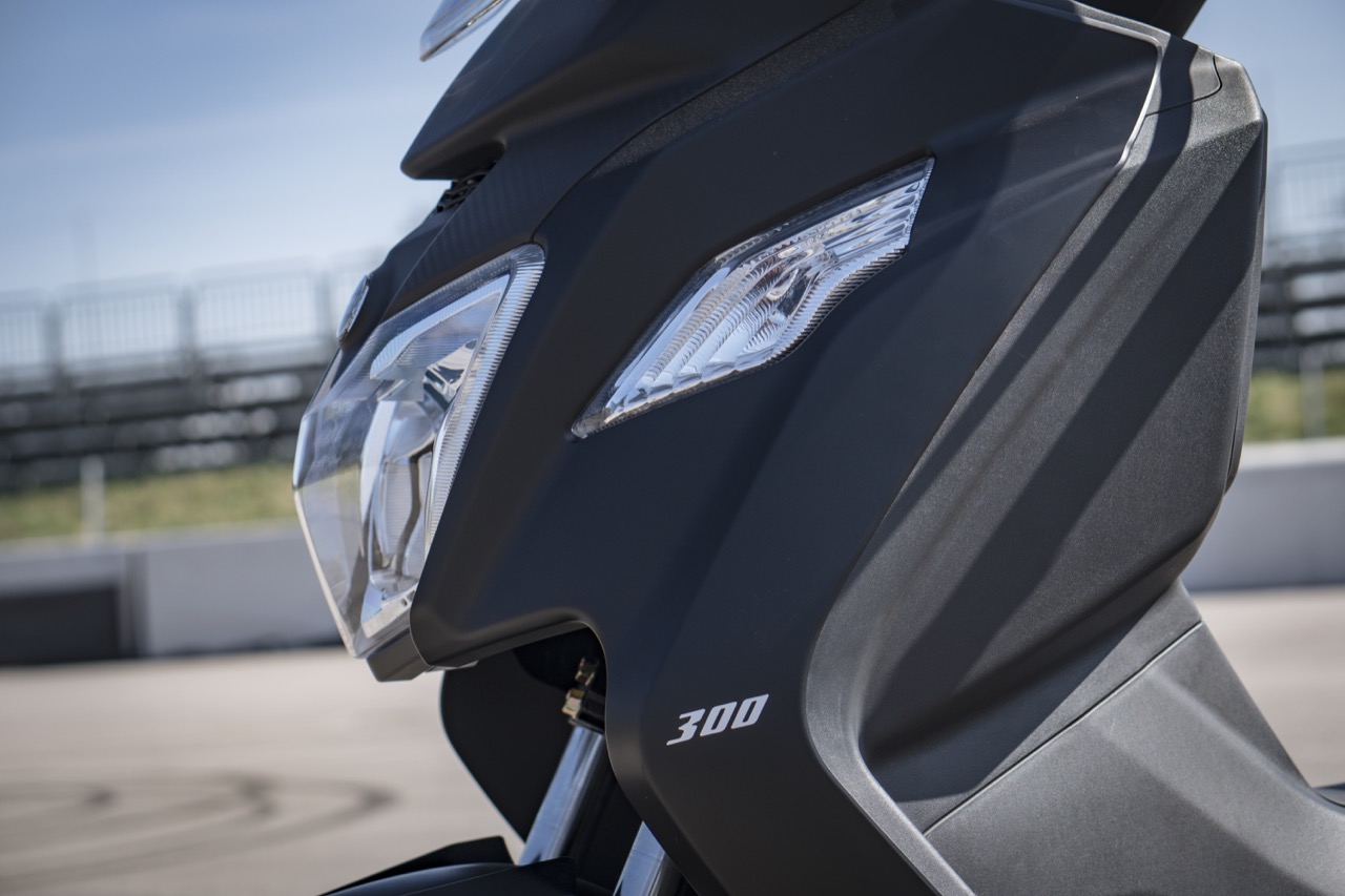 FABBRI Parabrezza Moto EXCLUSIVE Trasparente - Compatibile Con SYM JOYMAX Z 300 (2019) - Larghezza 600mm, Altezza 850mm