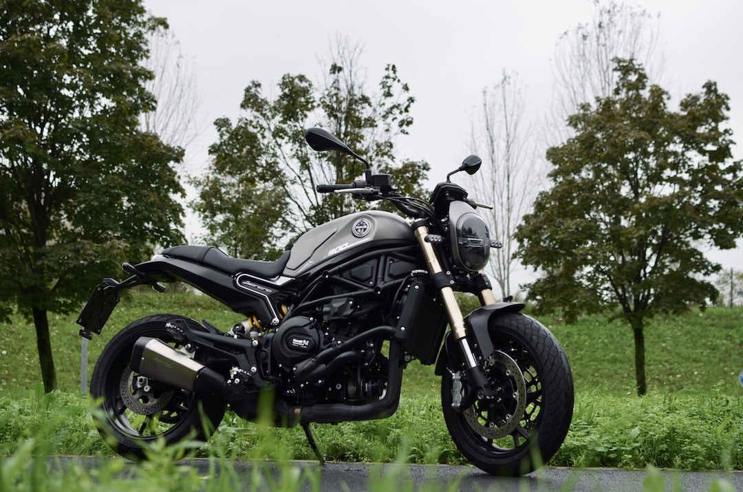 Test ride Benelli Leoncino 800