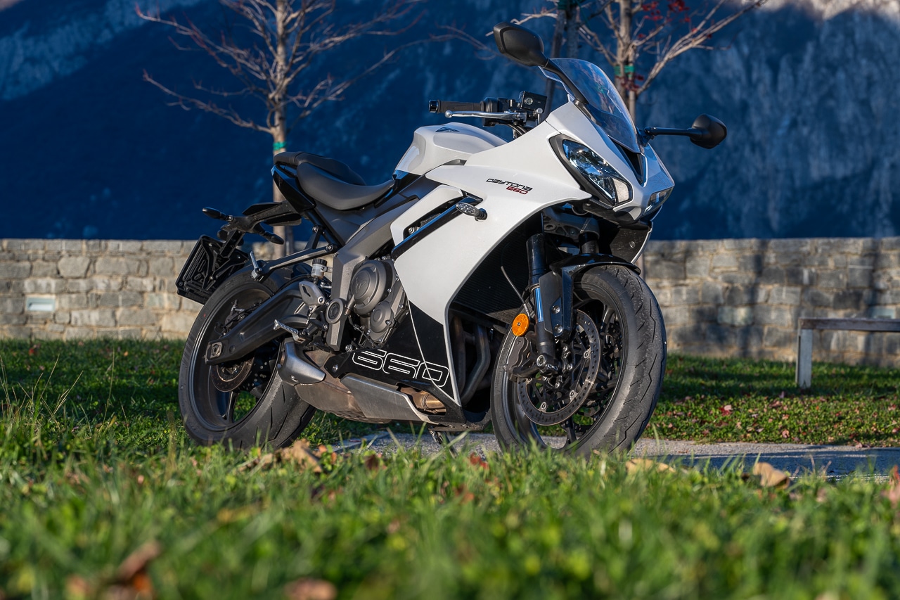 TEST - TRIUMPH DAYTONA 660