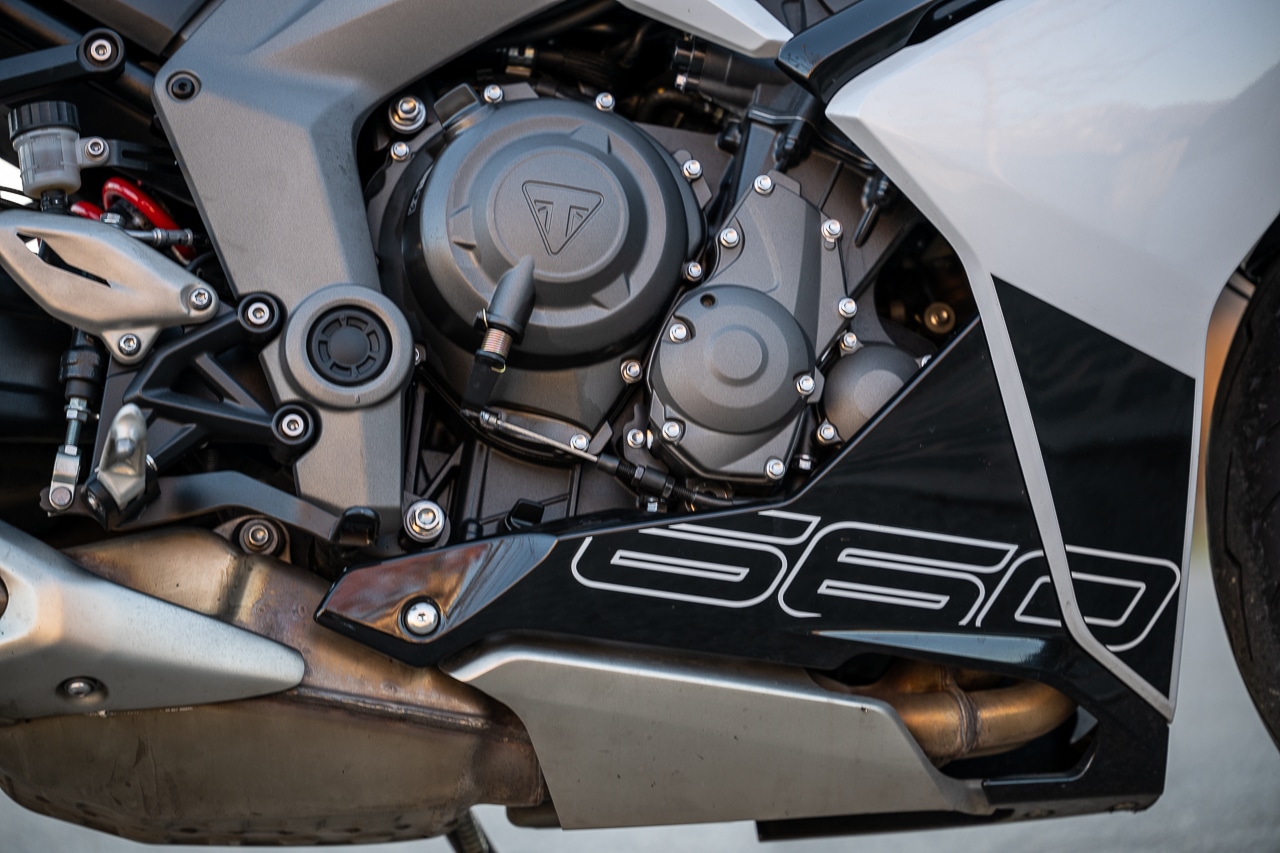 TEST - TRIUMPH DAYTONA 660