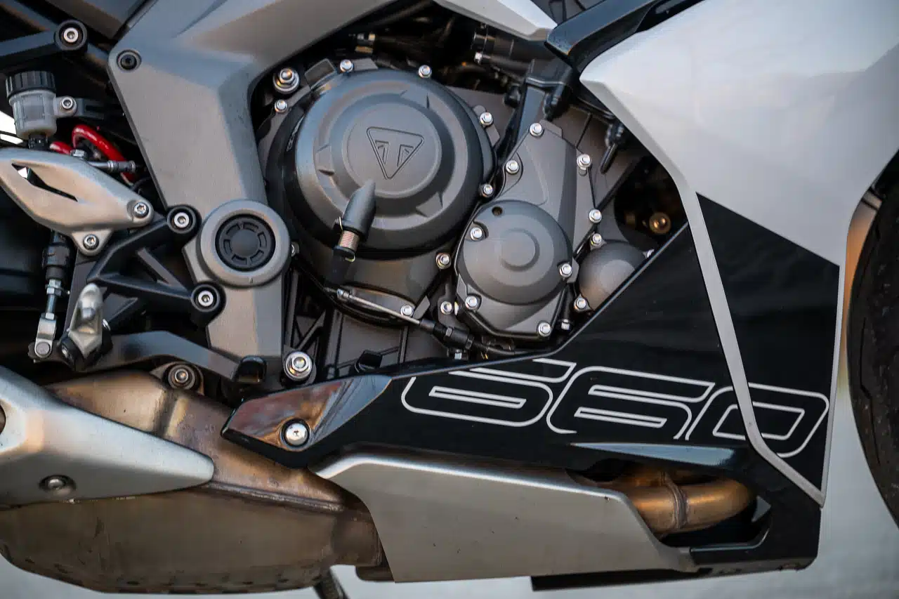 TEST - TRIUMPH DAYTONA 660