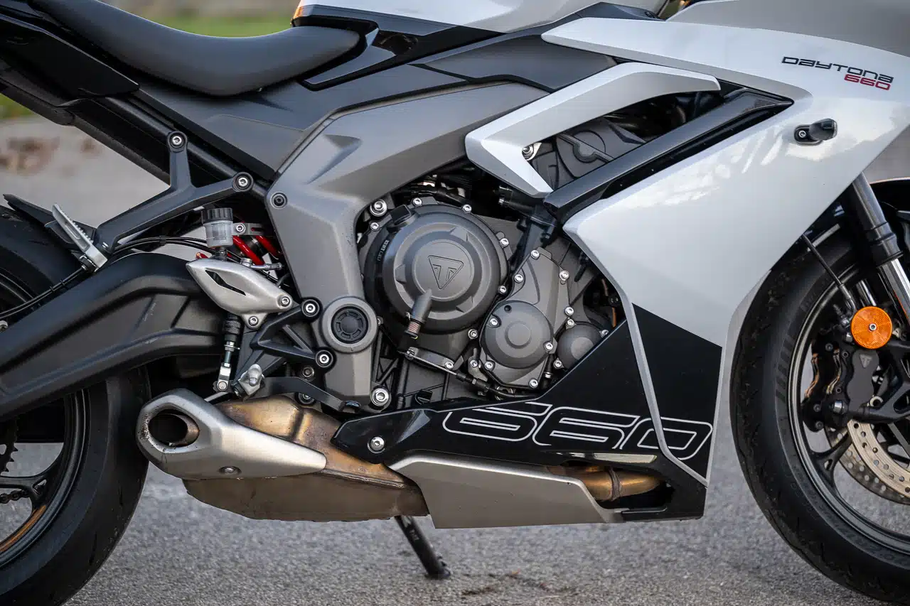 TEST - TRIUMPH DAYTONA 660