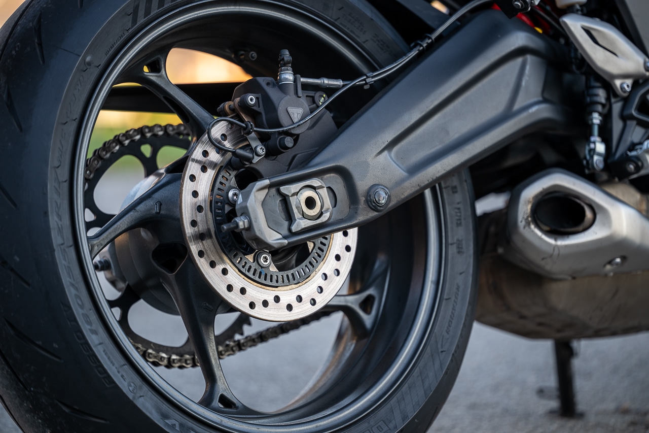 TEST - TRIUMPH DAYTONA 660
