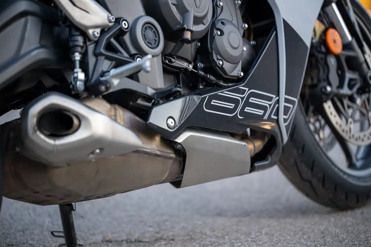 TEST - TRIUMPH DAYTONA 660