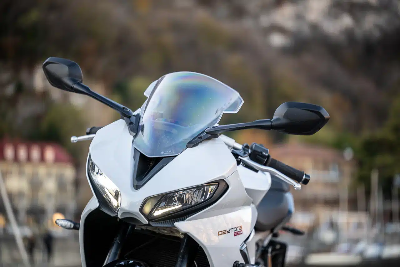 TEST - TRIUMPH DAYTONA 660
