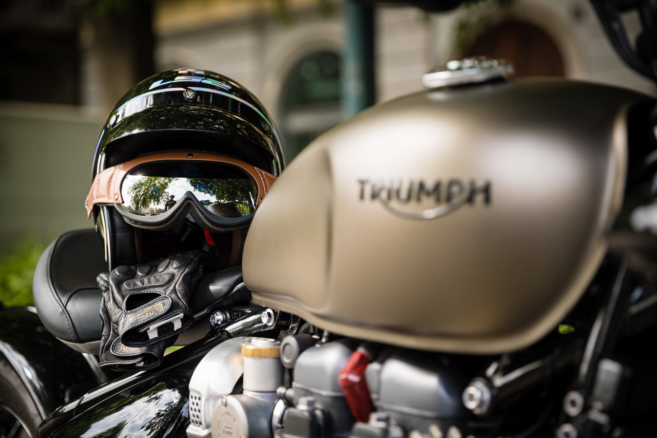 Triumph Bonneville Bobber - prova su strada 2017