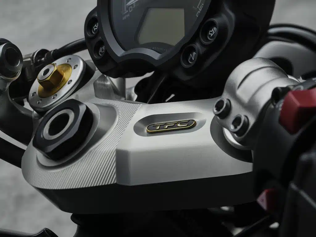 Triumph Bonneville Bobber TFC 