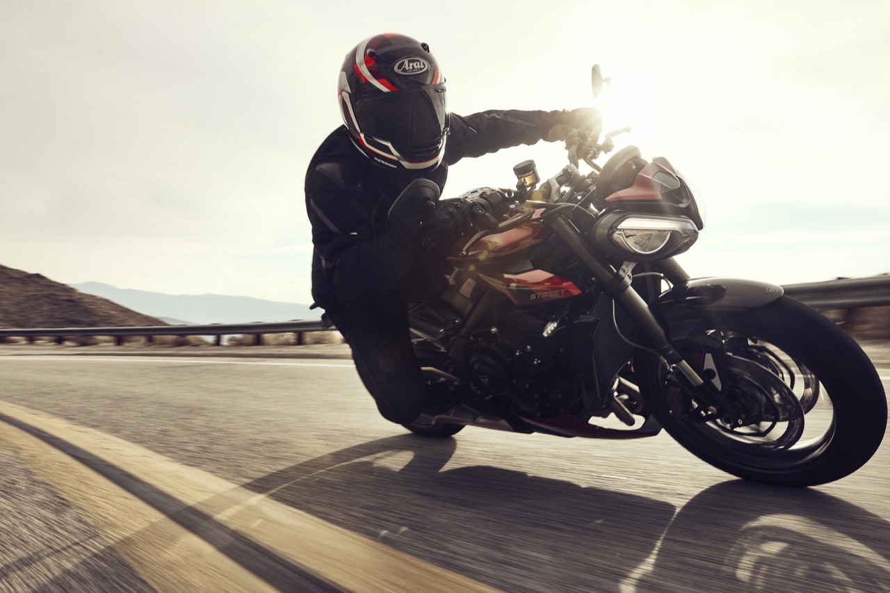 Triumph -  gamma Street Triple 2023  