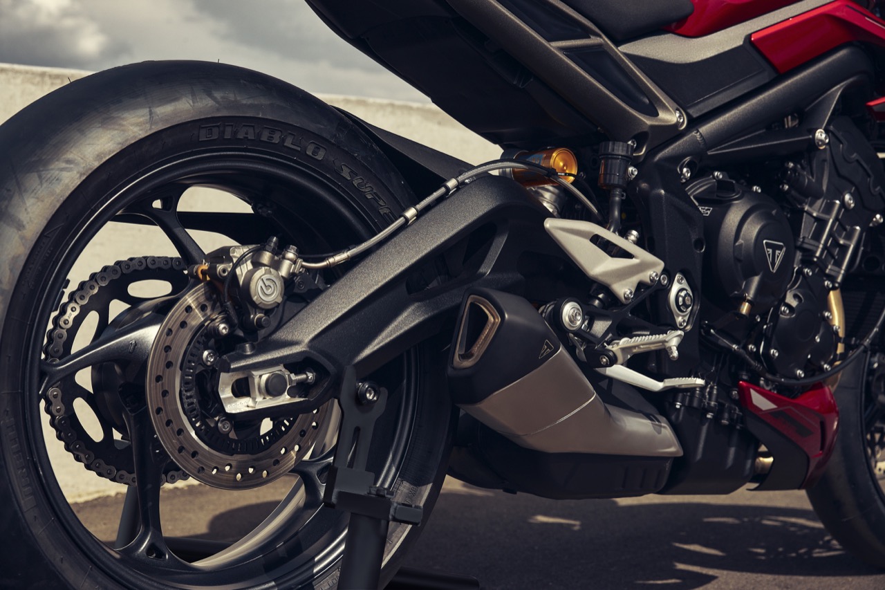 Triumph -  gamma Street Triple 2023  