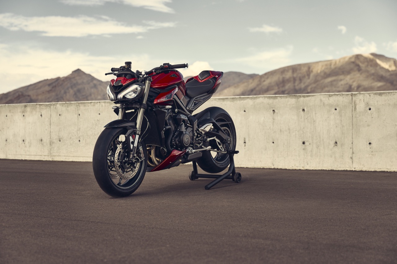 Triumph -  gamma Street Triple 2023  