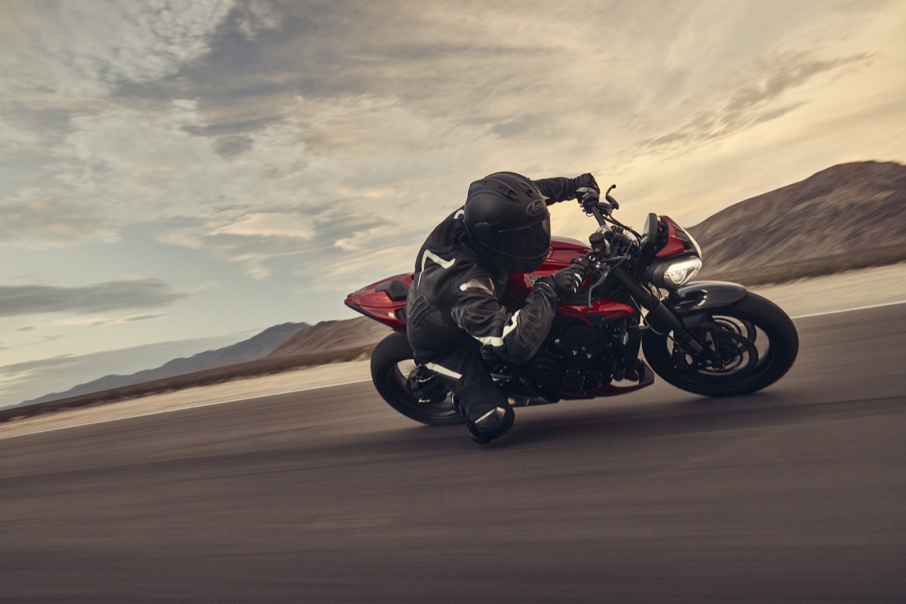 Triumph -  gamma Street Triple 2023  