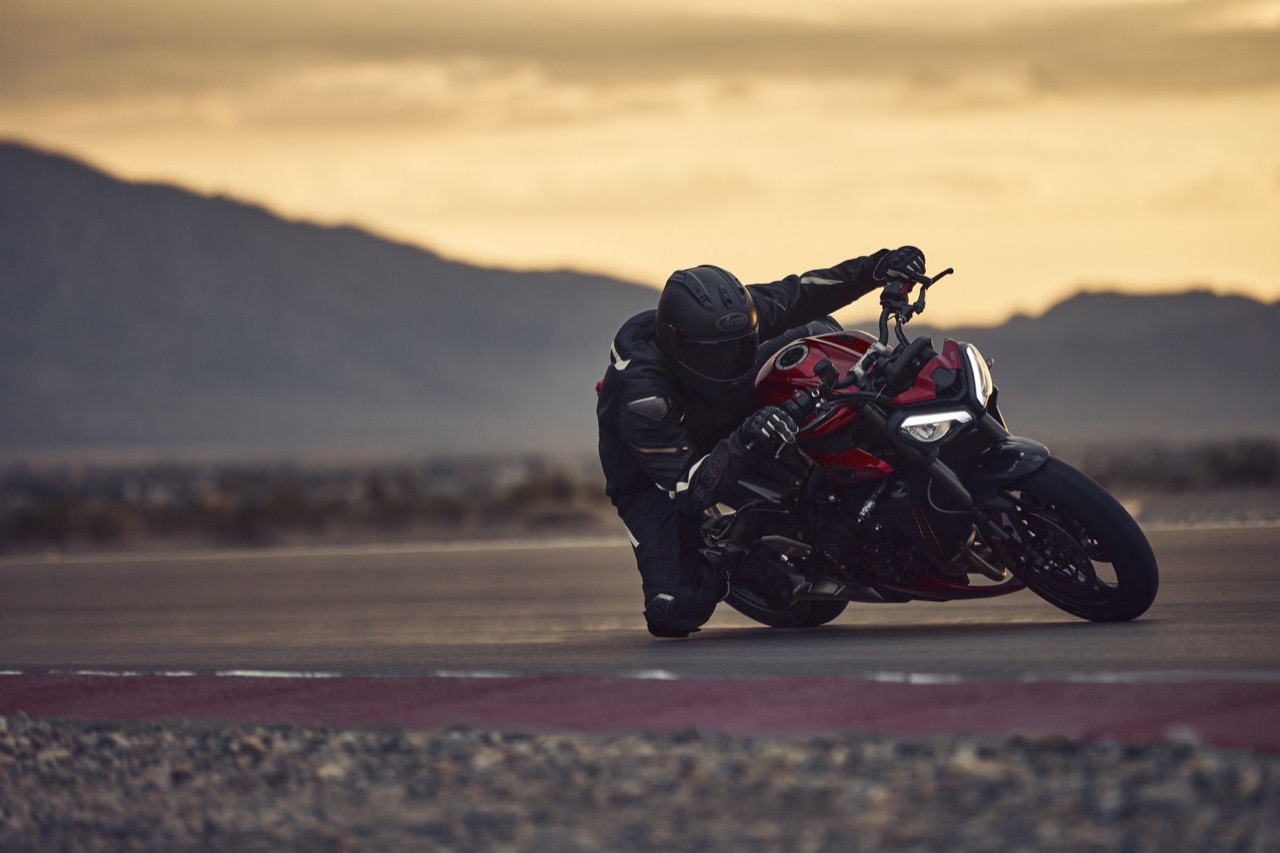 Triumph -  gamma Street Triple 2023  