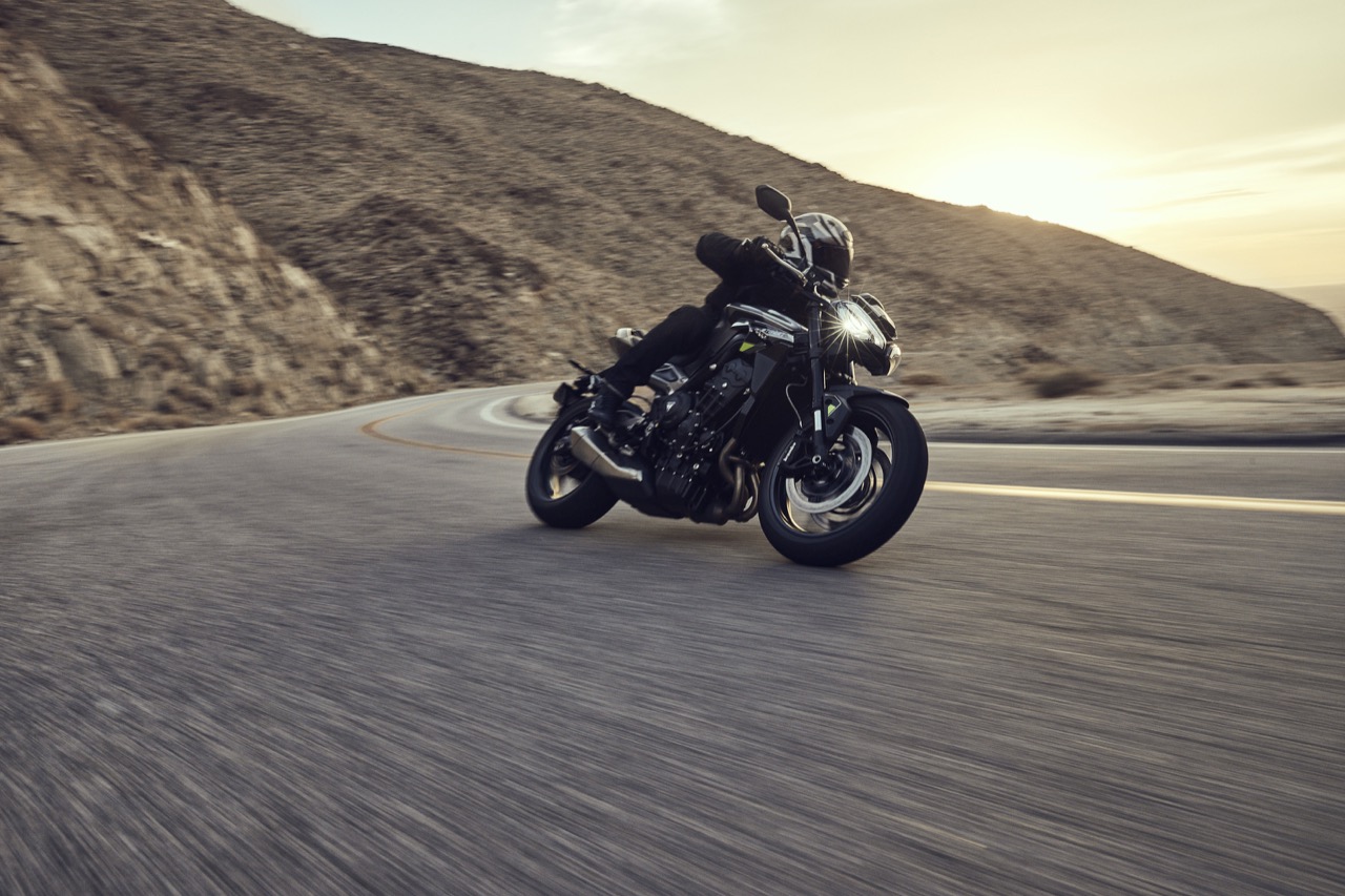 Triumph -  gamma Street Triple 2023  